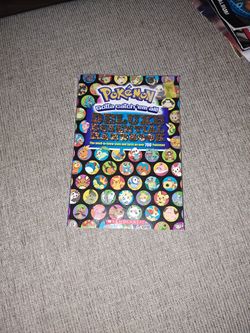 Pokémon Deluxe Essential Book