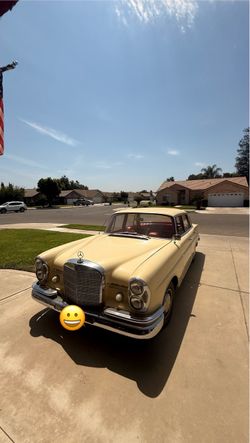 1963 Mercedes-Benz 220 S – Clean Title – Runs & Drives – Fully Restored Interior