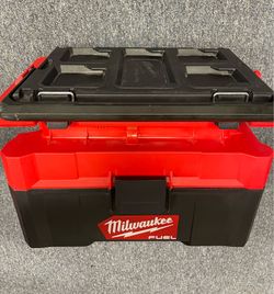 Milwaukee m18 packout shop vac