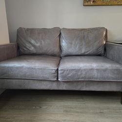 Set of leather couches