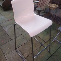 1 Ikea Bar Stool