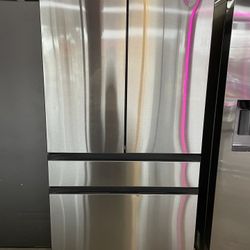 Samsung Bespoke 4 Door Refrigerator With Beverage Center
