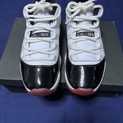 Jordan 11 Retro Low Concord Bred 2020  Size 9.5