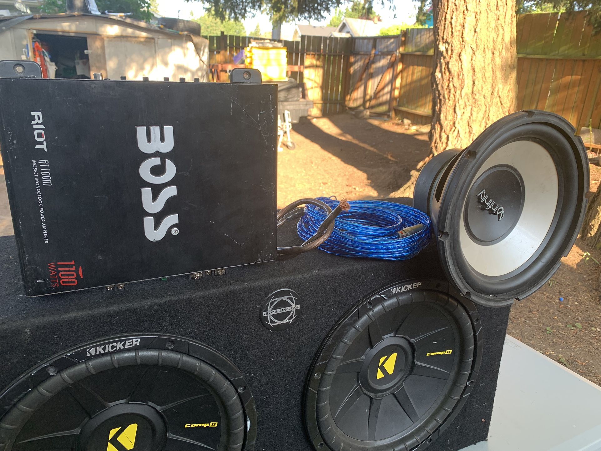 Subs An Amps for Sale in Ruston, WA OfferUp