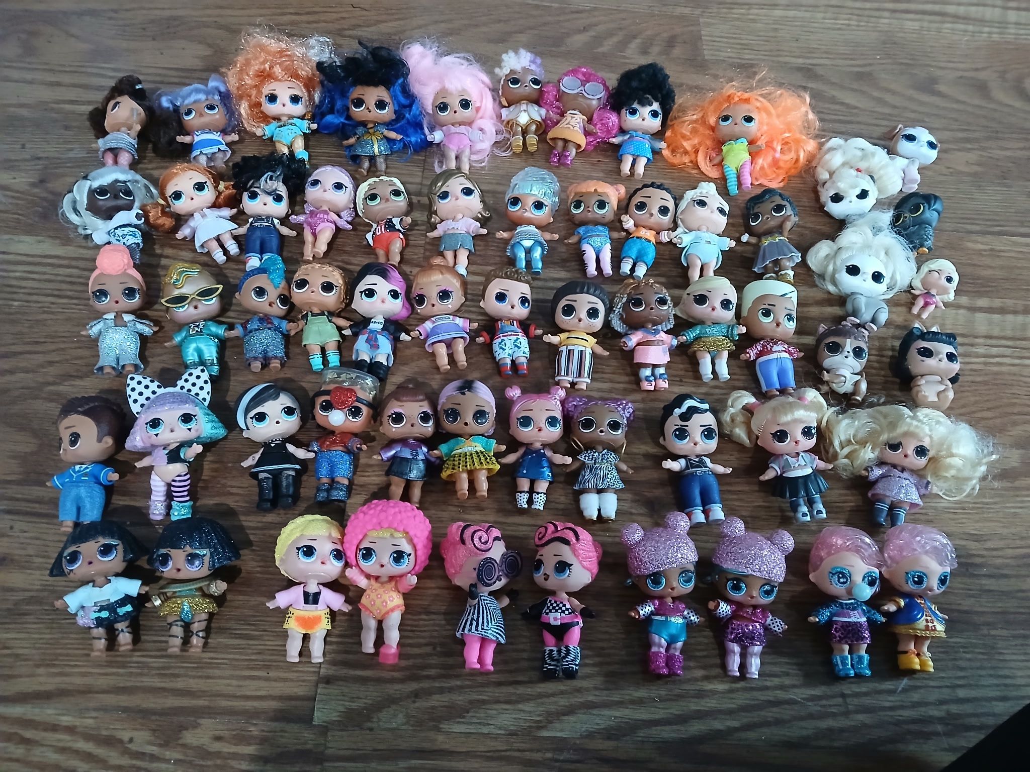 LOL Dolls, Clothes And Accessories 