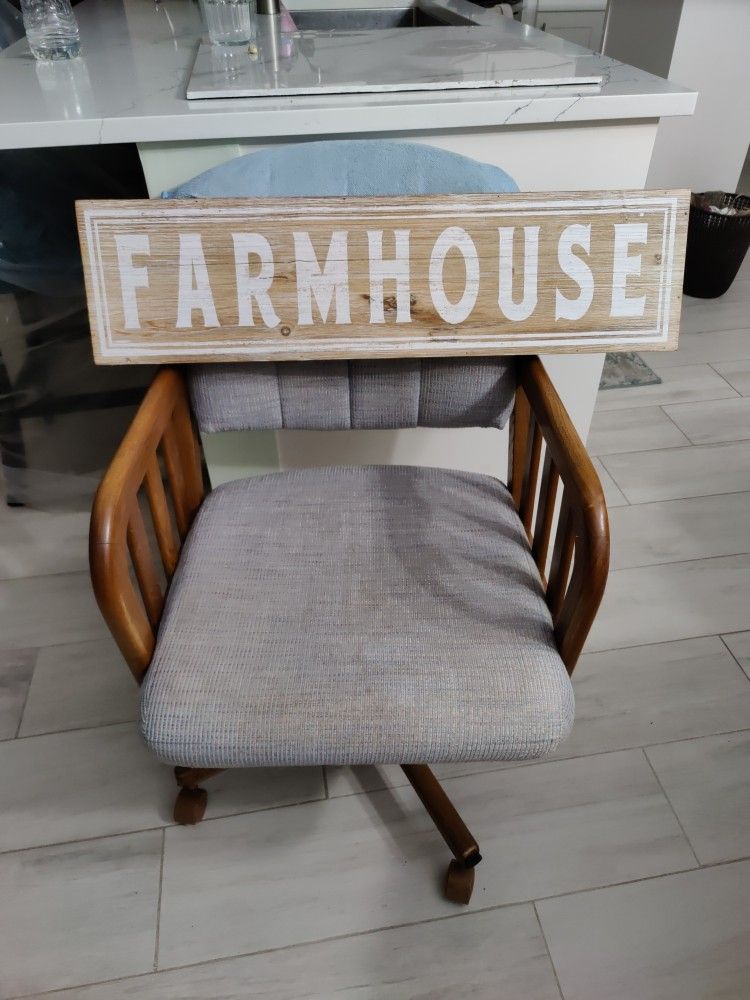 Real Wooden Wall Mount Plack Located In Palm Beach Gardens