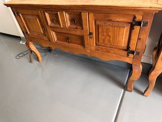 RUSTIC ENTRE TABLE