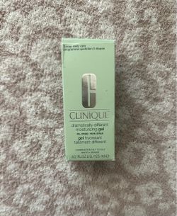 Clinique Moisturizing Gel $10 FIRM **READ DESCRIPTION**