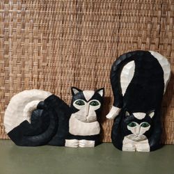 Pair of Boyd's Collection Signed Hand-carved Wood Cats