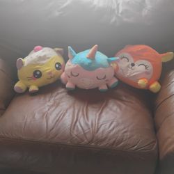 3 Squismallows 