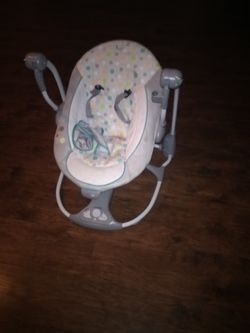 Good baby swing makes noise to