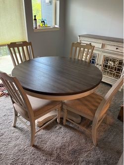 Legacy Classic Round Pedestal Dining Set – Table, 4 Chairs & 24” Leaf