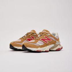 Sz 9-13 New Balance ‘Tan/Red’ Brand New
