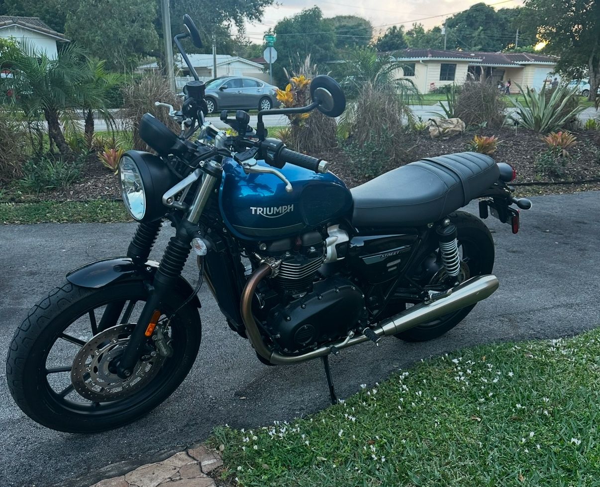 2022 Triumph Street Twin
