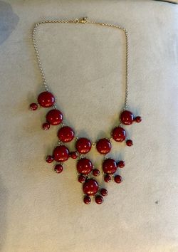 Burgundy chunky necklace