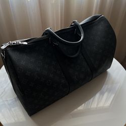 Louis Vuitton LV Keepall Duffle 
