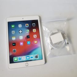 Apple iPad Mini 3 - Wifi - Like New 