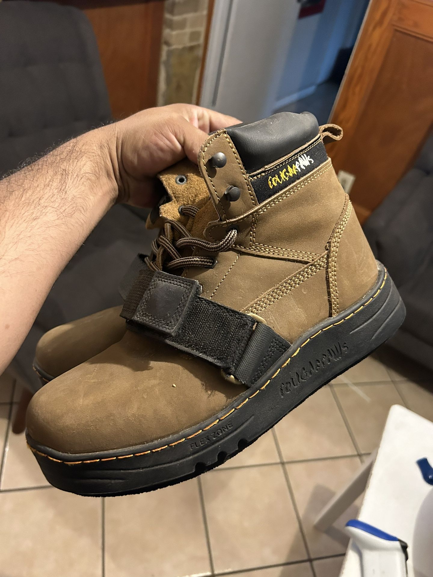 Cougar paws Roofing boots