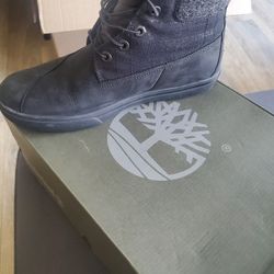 TIMBERLAND BOOTS SIZE 9
