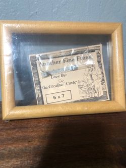 “An other fine frame” from creative circle
