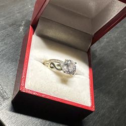 Engagement Ring 14k Size 7