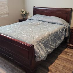 Sleigh Bed