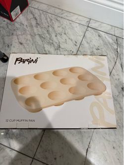 Muffin pans