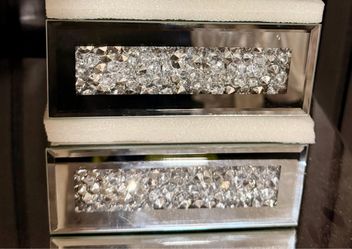 Set of 2 Crushed Diamond floating shelves 5”x 5”