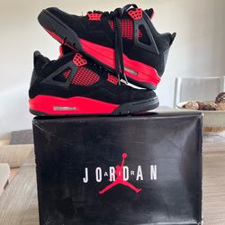 Jordan 4 Red Thunder 