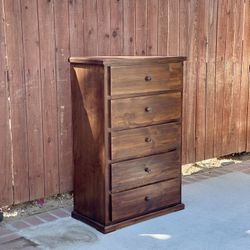 Solid Wood 5-Dr Chest / Dresser