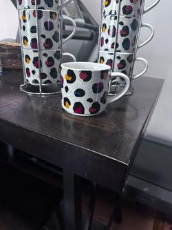 8 brand new mugs