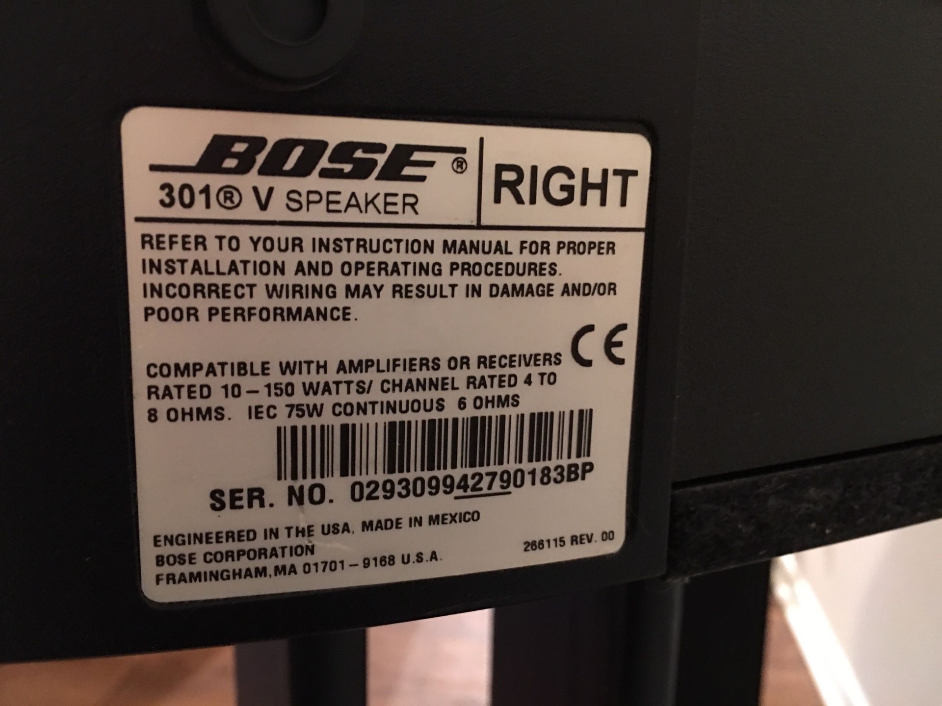Bose 301 V speakers with stand