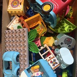 15 Pounds Of Lego Duplo Trucks Bricks People 