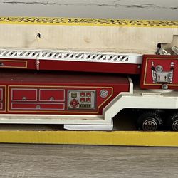 VINTAGE TONKA ENGINE #1 HOOK AND LADDER METAL FIRE TRUCK