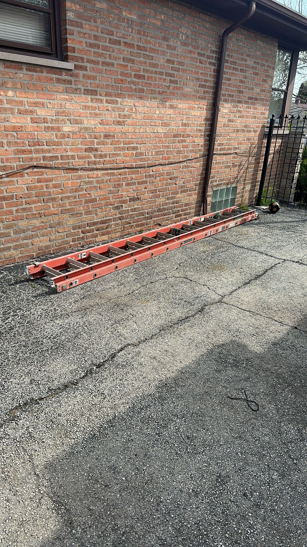 Fiber Glass Ladder 