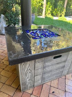 Outdoor Propane Fire Pit Table – Like New