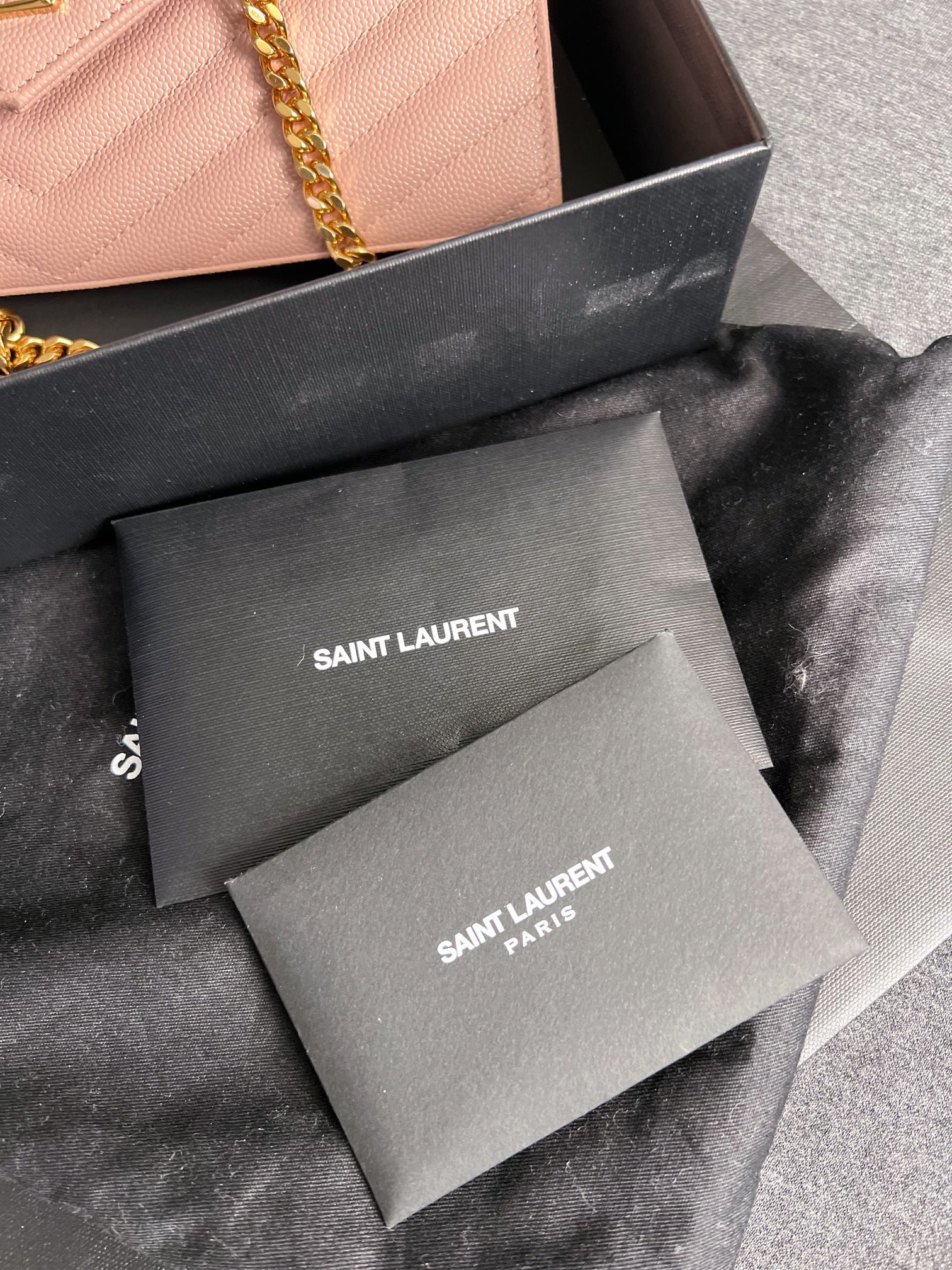 YSL Uptown Chain Wallet for Sale in Levittown, NY - OfferUp