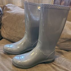 Ugg Rain Boots Size 9