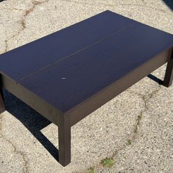 Coffee Table For Sale (Pick up Only)