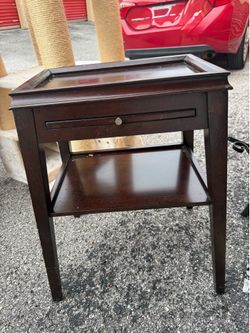 Dark Cherry Wood Side Table / End Table with Pull-Out Tray
