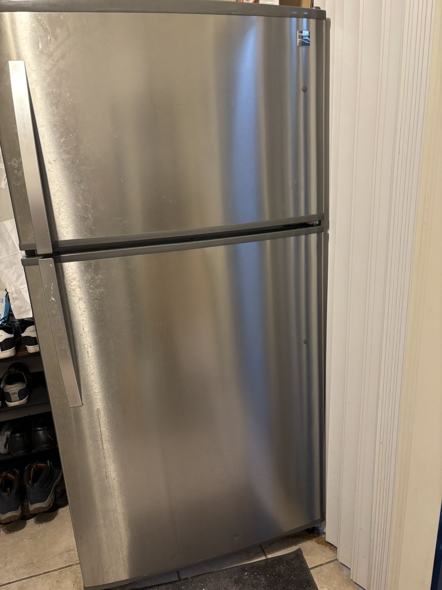 Refrigerator