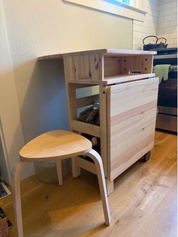 Kitchen Cart/Bistro Table & Chair