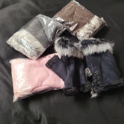 Gloves 