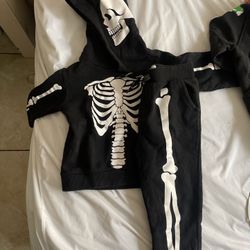 Boy Clothes 2t-3T BUNDLE