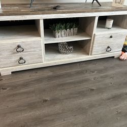 TV Stand 