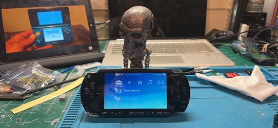 Sony PSP-1000 Handheld Console