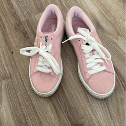 Pink Pumas