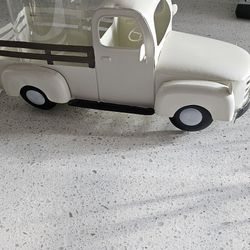 White Pick Up Truck Candle Holder