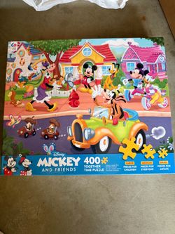 Disney - Mickey & Minnie in The Park - 400 Piece Jigsaw Puzzle