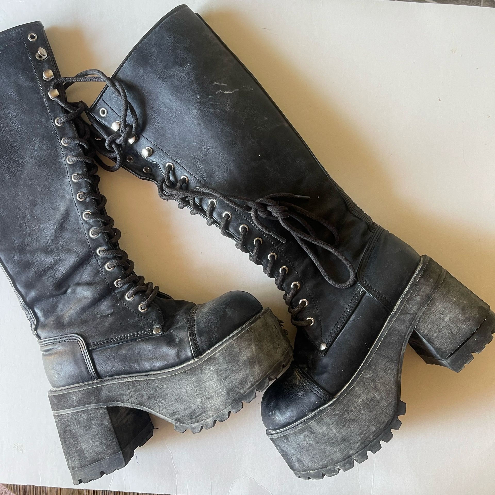 Dolls Kill Demonia RANGER-302 Black Burning Man Lace Up Platform Chunky Heel Boots Sz 6